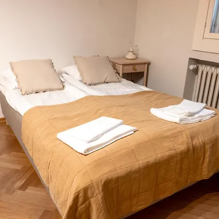 2ndhomes Compact Cozy Floor In Erottaja Helsingfors
